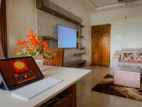 Serenity Suite:Peaceful 1BHK w/PS5 & Power Backup - Image 2