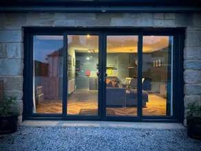 Stylish Scottish Mews House with own Hot Tub - Image 5