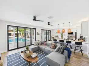 Wagon Wheel BNB - 20 minutes to IAH, pool, spa, 7 BDR - Image 4