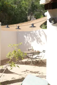 Peaceful Air-Conditioned Haven in Nature - Image 5