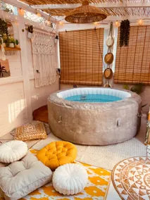 Rome terrace with Jacuzzi - Image 2