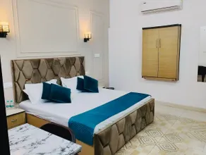 Wayside13 | Spacious AC Villa for Families & Group - Image 2