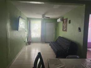 The Peach House - Image 2