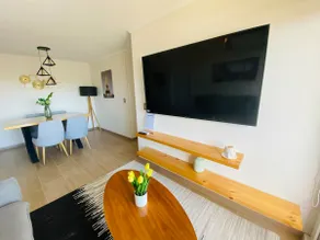 New and spacious apartment with parking - Image 3