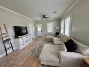 Cardinal Cottage:Charming 1930s Restored Farmhouse - Image 3