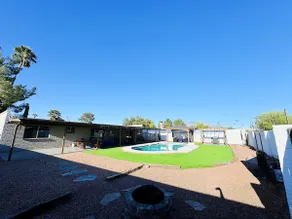 Cozy 3 Bedroom Home & Pool in Tucson AZ + Gameroom - Image 3