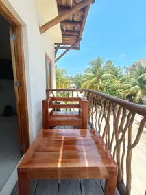 Vulkay Loft with Roof Top 3 blocks from the beach - Image 4
