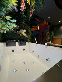 Amazonia! Jacuzzi! Marrakech Experience Center! - Image 5