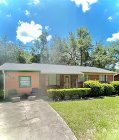Charming Stay Near FSU–Ideal for Families & Fans! - Image 3