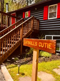 The little cabin that could…Catskills Cutie - Image 2