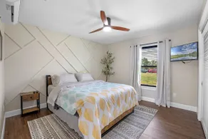 Brand New Lakeside Retreat Apartment - Image 4