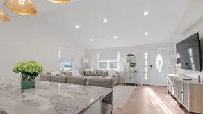 Coastal Retreat-Walk to Scarborough Beach Sleeps 8 - Image 2