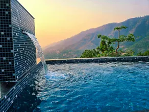 Dupleè w/ Private Infinity pool |AC| Valley View | - Image 4