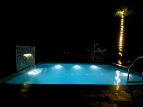 Dupleè w/ Private Infinity pool |AC| Valley View | - Image 5