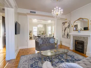 Elegant Modernized Victorian Home/Game Room - Image 5
