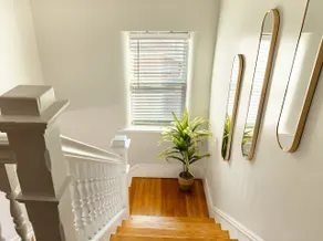 Elegant Modernized Victorian Home/Game Room - Image 4