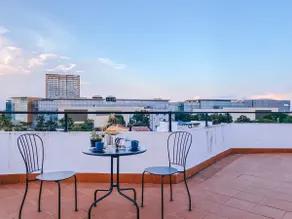 2 Bedroom 2 Bathroom, 120 Sqm. Spacious Room - Image 3
