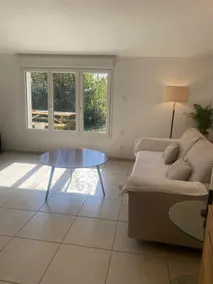Charming quiet maisonette, close to Lyon. - Image 4
