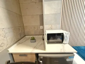 1 suite with private bathroom. Next to the subway - Image 2