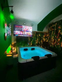 Darlyn Wellness Room - Suite Lusso & SPA Privata - Image 2