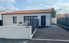 Village house - Image 4