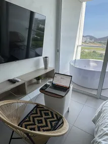 Luxury Suite 14th Ocean View Jacuzzi - Image 5