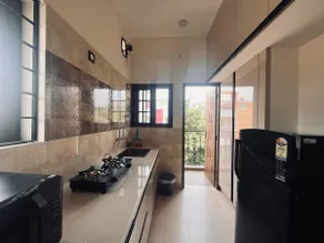 Spotless, Well lit, Affordable & Modern 2bhk - Image 5