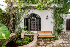 Alux Garden Oasis Smart Retreat - Image 3