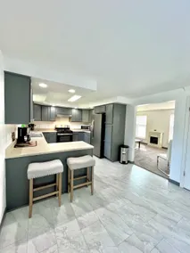 Beautiful & Spacious 3BR/3BA | Quiet Neighborhood - Image 4