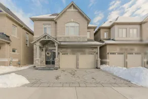 Modern 2BR Suite | Full Kitchen & Parking - Image 2