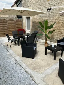 Nice 70 m2 accommodation with terrace - Image 2