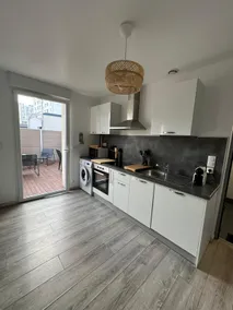Hosted by Brunella, in Reims city center with parking - Image 4