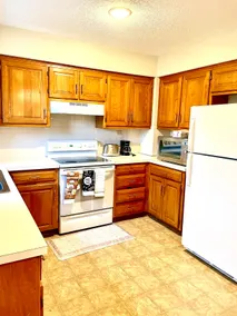 Centrally-Located*3BR/2BA*KS Speedway*Dining*Shops - Image 4