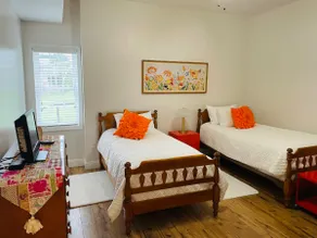 Modern Lynchburg Apartment - Image 4