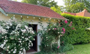 Charming refurbished studio - Image 5