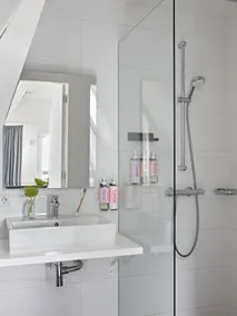 Numa | L 1 Bedroom Apartment, Sofa Bed, Canal view - Image 5
