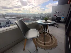 modern apartment in La Cisterna - Image 3