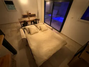 Loft with Private Spa & Heated Indoor Pool - Image 4
