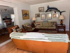 *Cozy & Unique Cottage* 3min walk to the ocean - Image 5