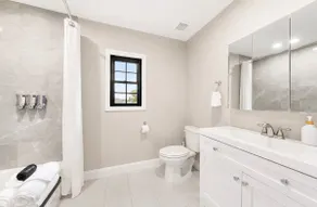 Near NYC • Private Apt • Free Parking • Sleeps 5 - Image 4