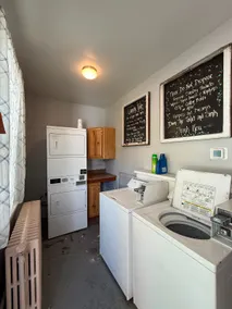 DM-C Comfortable 2BR Apartment - Image 3