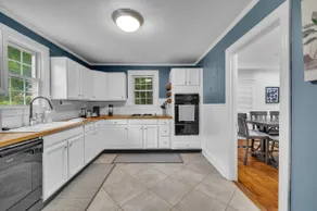 Tranquil Home Away from Home in 28215 - Image 3