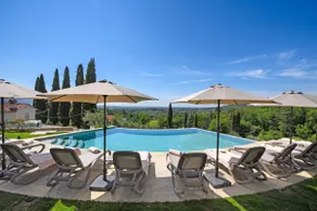 Villa Chimera Green 10 with Pool & Gym - Image 2