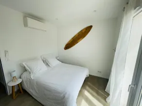 Beautiful, bright 2-bedroom apartment with terrace and parking - Image 4
