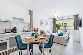 Elegant Studio with Terrace near Sea Tramway - Image 2
