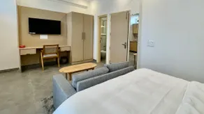 Indaia Inn - Modern Studio - 401 - Image 3
