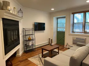 New downtown Hoboken gem! Easy access to NYC. - Image 2