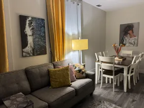 Urban Retreat|Parking+Laundry| Optional Upper Suit - Image 2