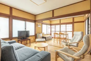 James House - Image 5