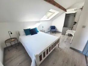 Hazel View Apartment - Image 5